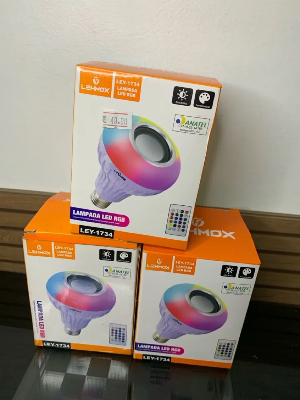 Lâmpada Bluetooth caixa de som com led rgb 