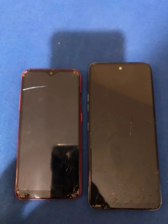 Dois celulares estragado para retirar peças
