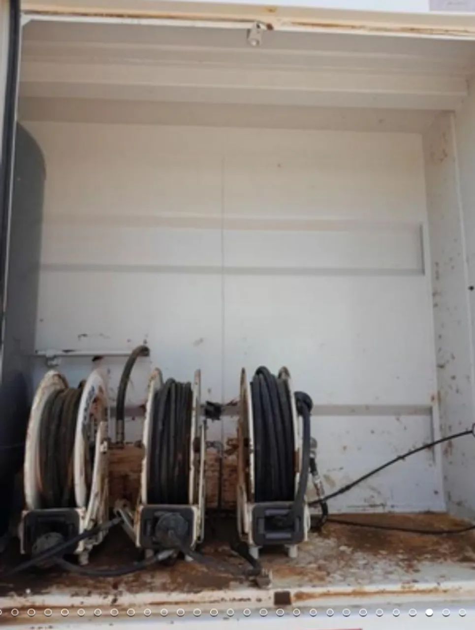 Caminhão MB2729 com comboio de lubrificação Gascom de 8 mil litros, 2013 - Foto 11