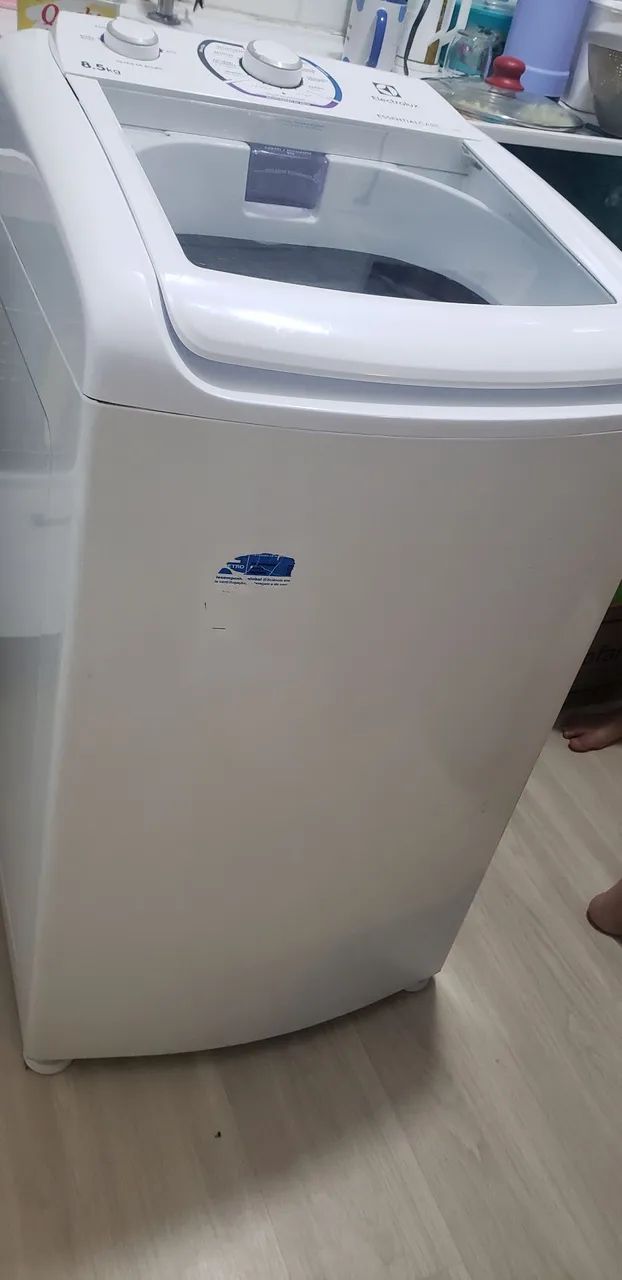 Máquina de Lavar Electrolux 8,5Kg Apenas 1 Ano de Uso! Ótimo estado! - Foto 2