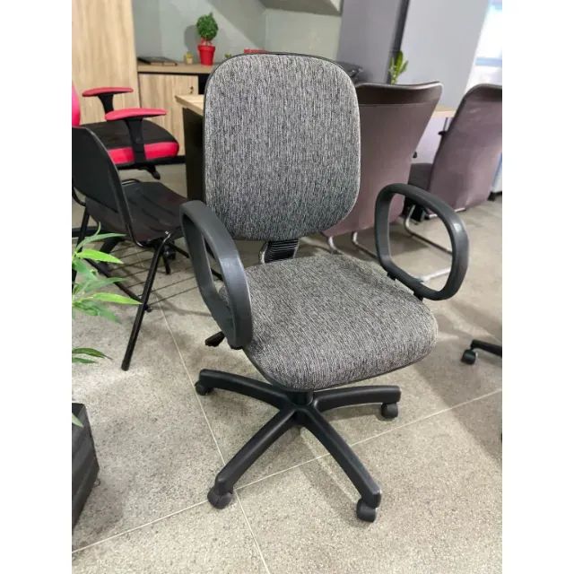 POLTRONA DIRETOR COM BRAÇO CORSA  - Foto 2