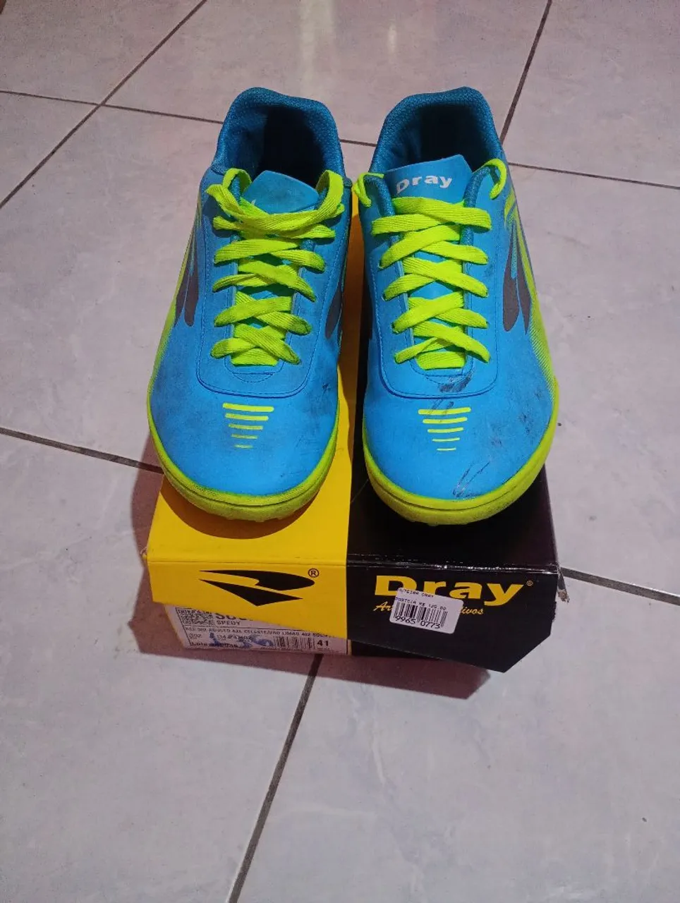 Chuteira Dray Azul com Detalhes em Verde - jogado apenas 3 jogo Tamanho 41