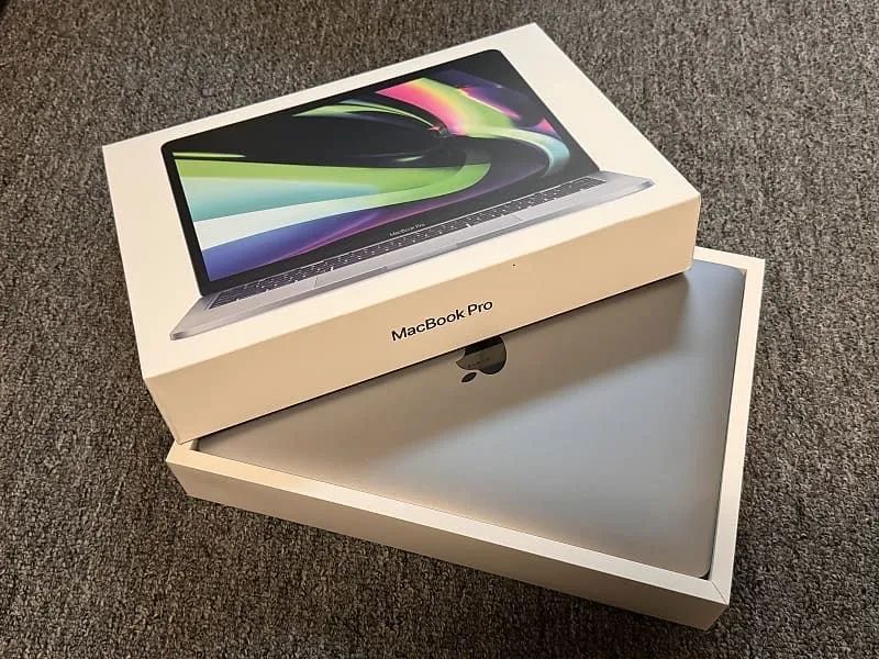 MacBook Pro - Novo na Caixa - Notebooks - Expedicionários, João