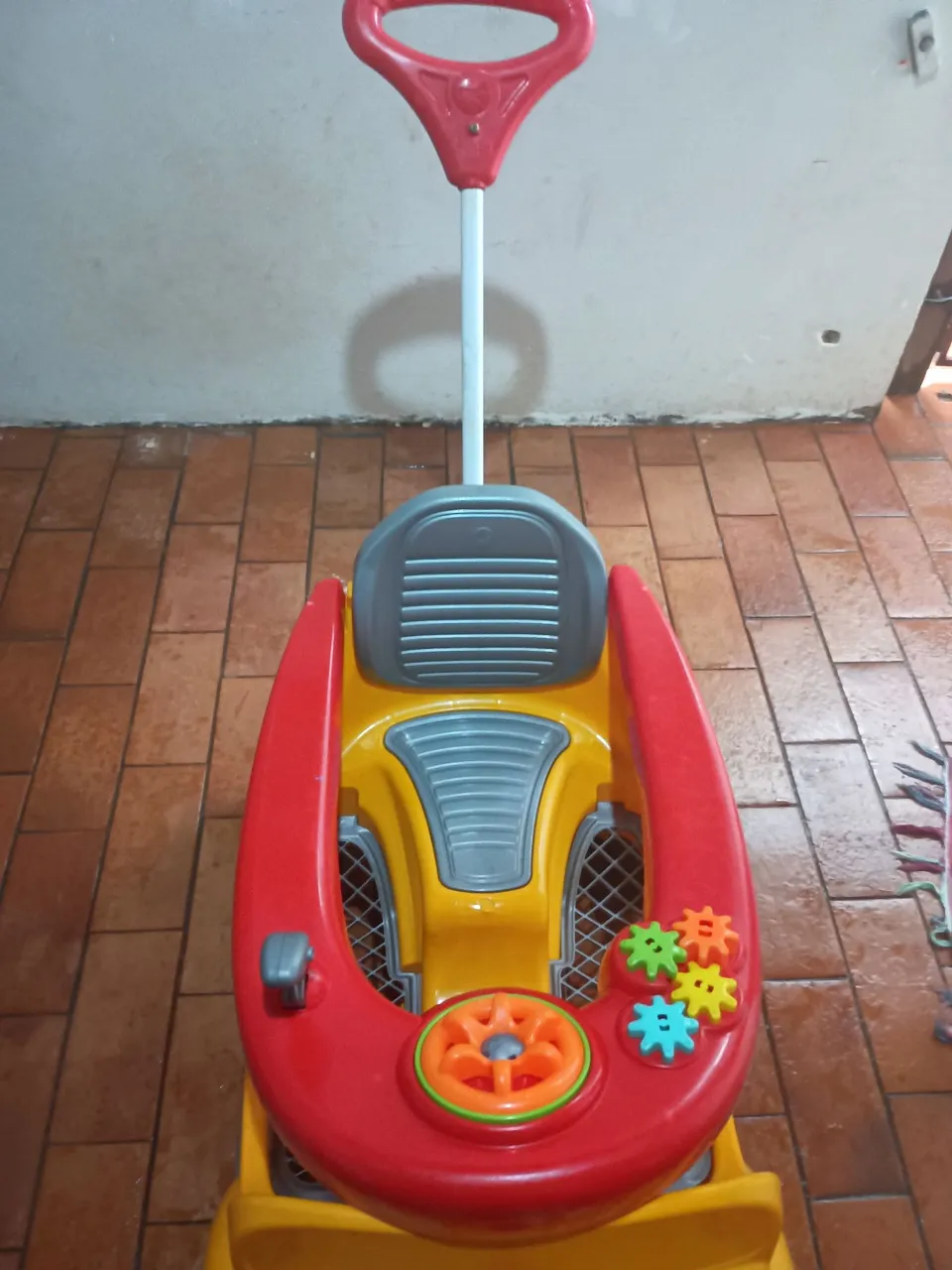 Andador Infantil com Volante e Engrenagens