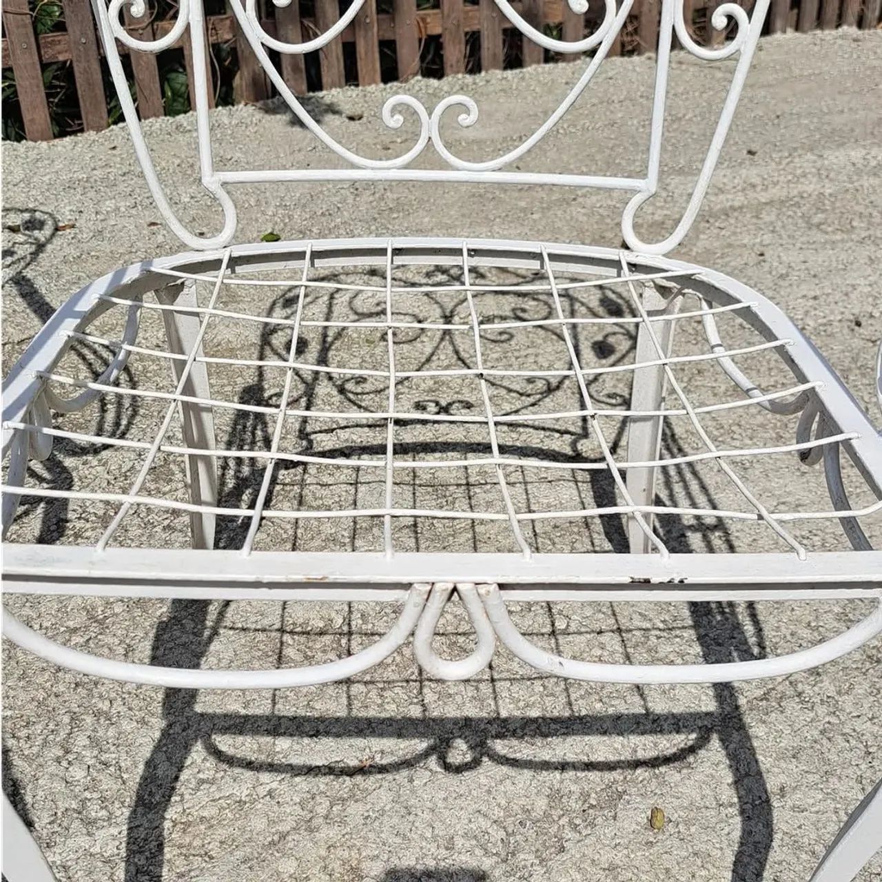 Conjunto mesa/cadeiras modelo folhinha  - Foto 6