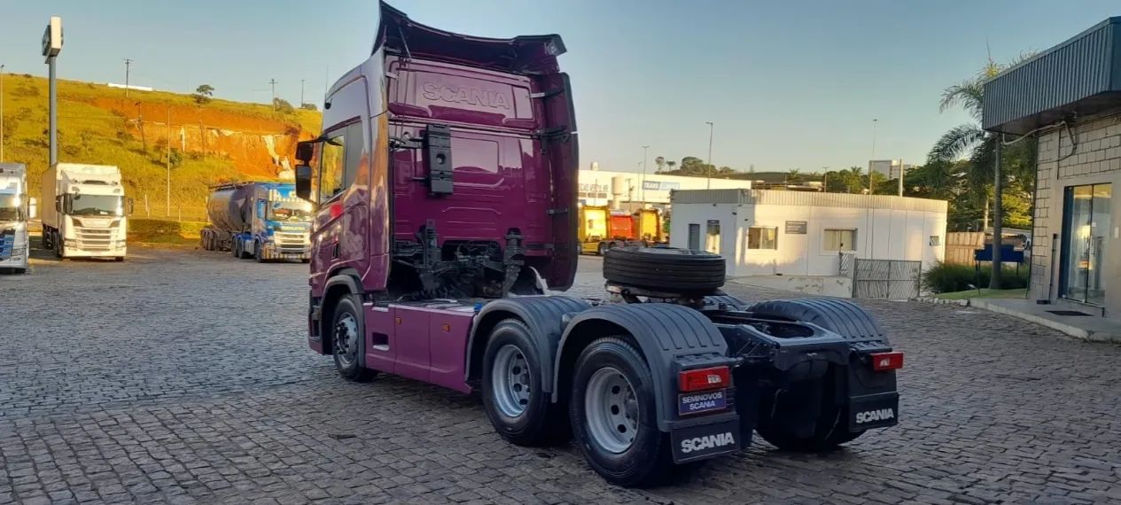 SCANIA R450 A6X2 2022/2023  SAIA LATERAL, DEFLETORES, PNEUS NOVOS, PACOTE LUXO, ADAS, UNIC - Foto 4
