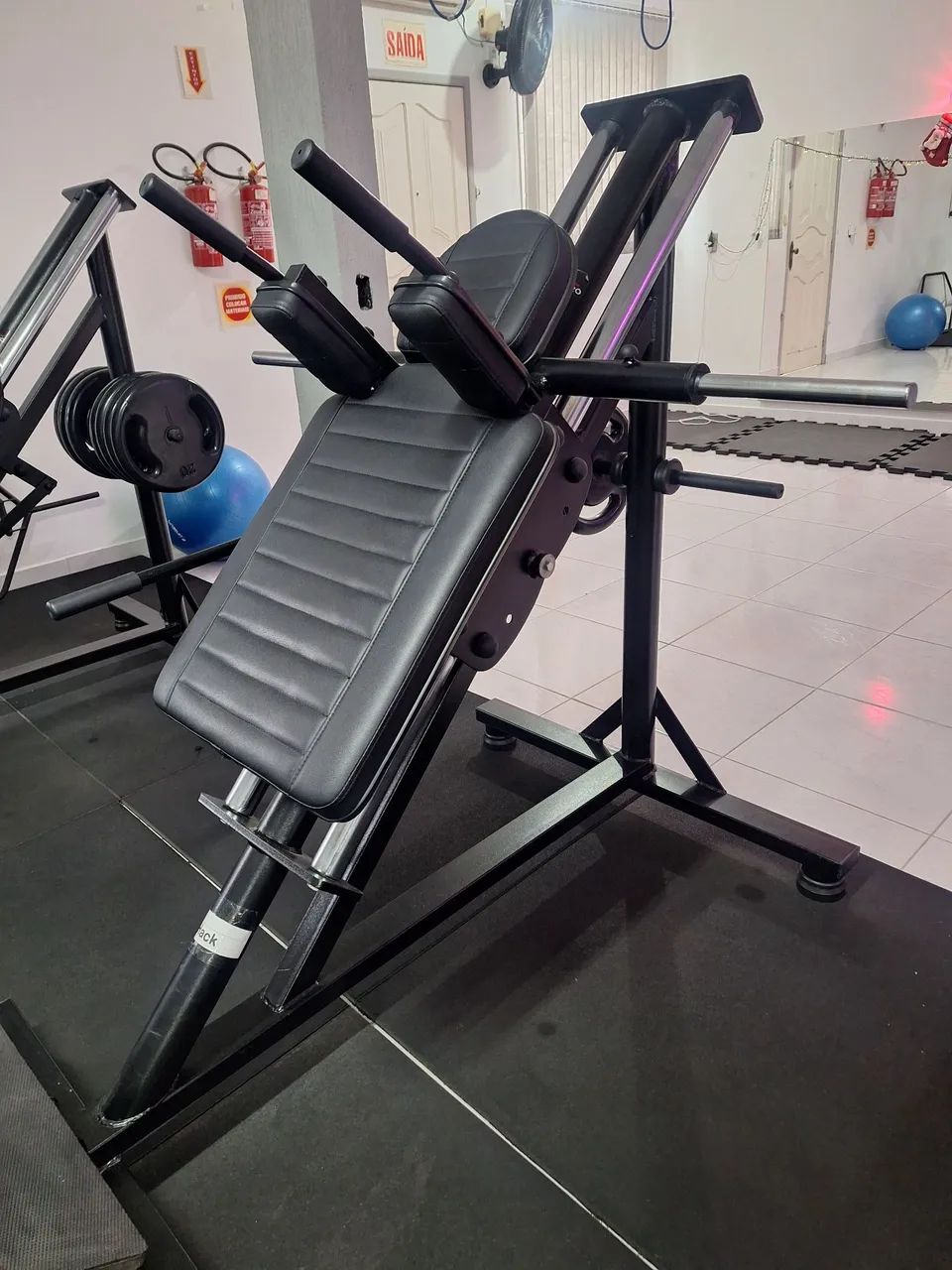 Hack agachamento  - Foto 2