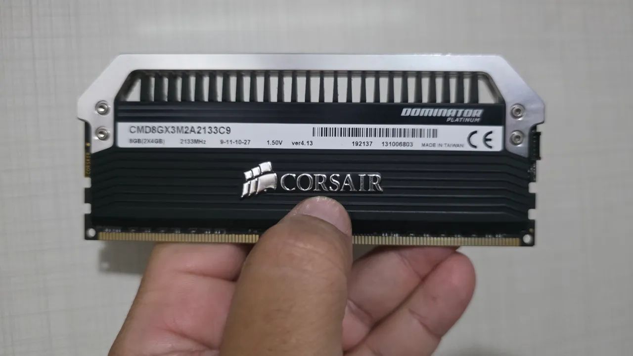 Kit Memória RAM Corsair Dominator Platinum 16GB (4x4GB) DDR3 2133mhz 