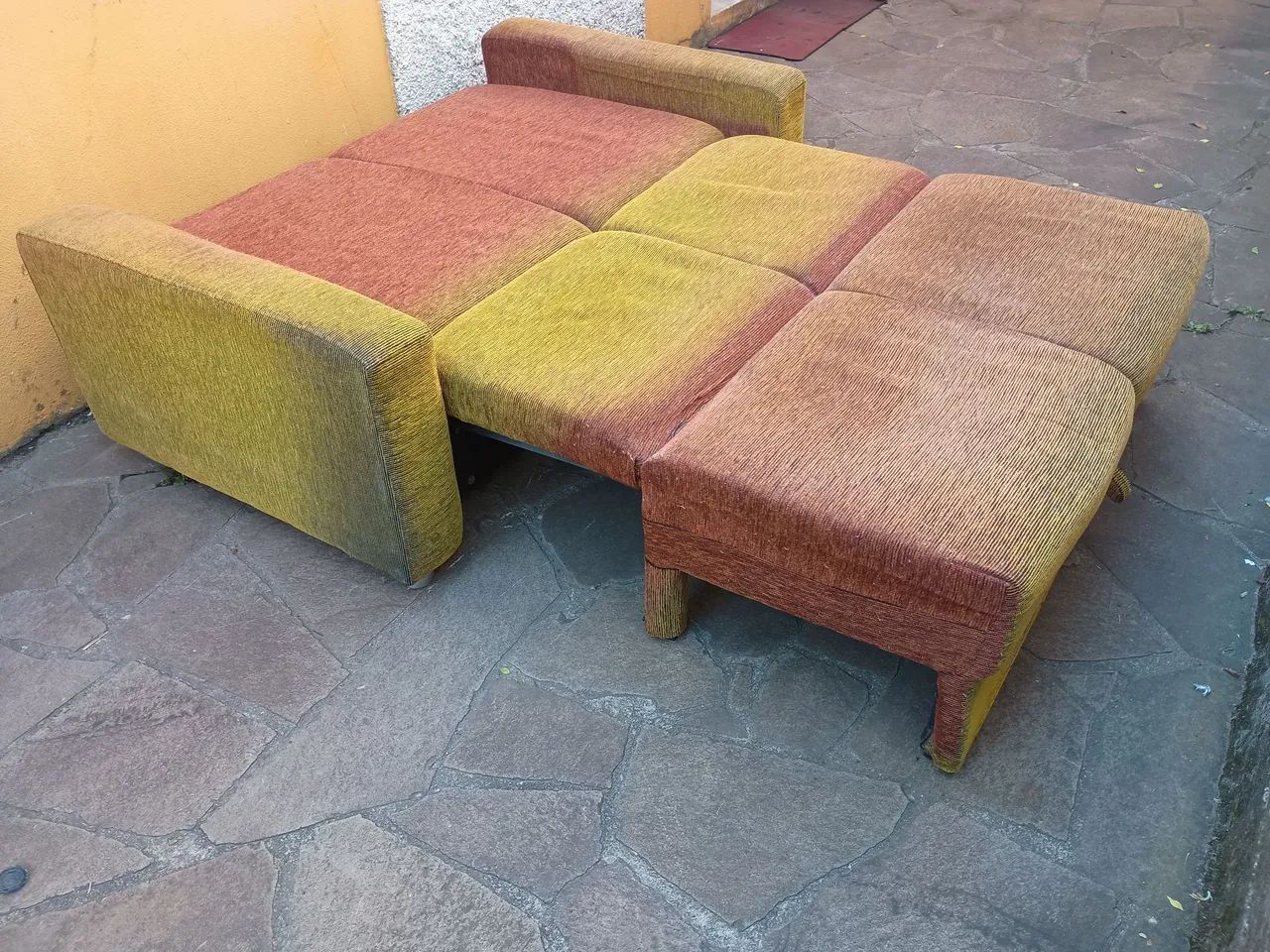 Sofá-cama, tamanho casal.64717834106498125