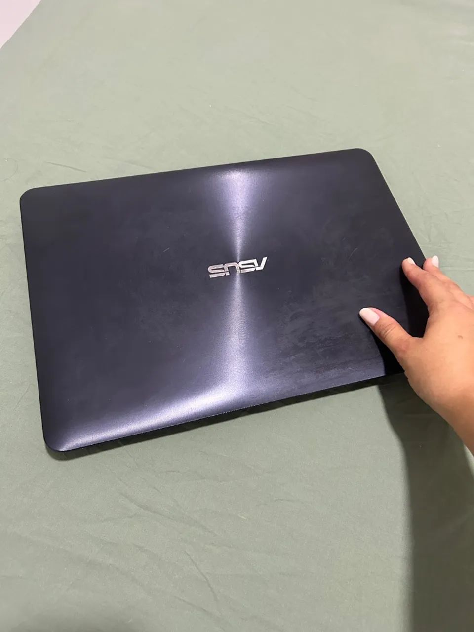 Notebook ASUS i5, 8GB