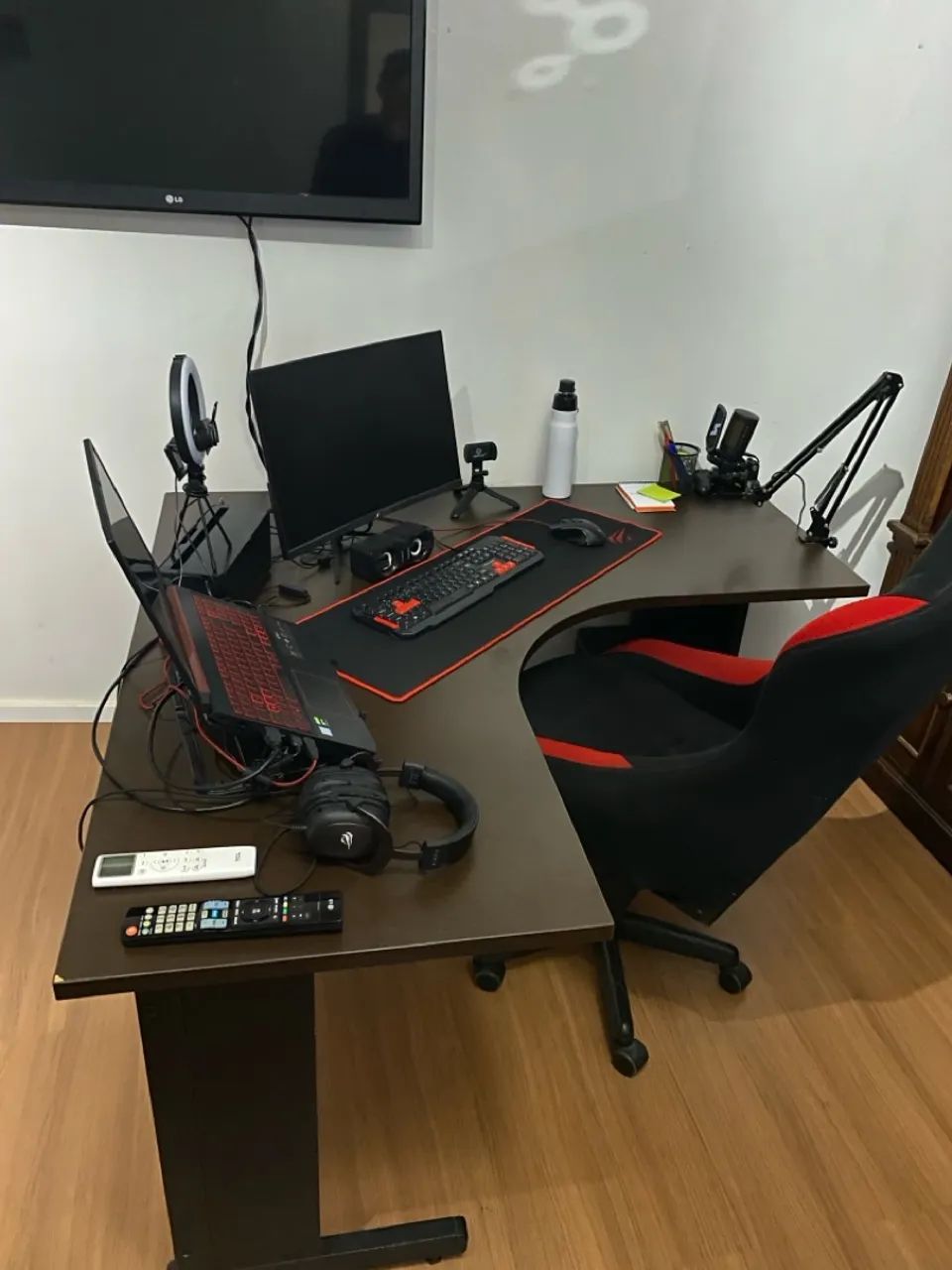 Mesa de escritório em Ótimo estado 