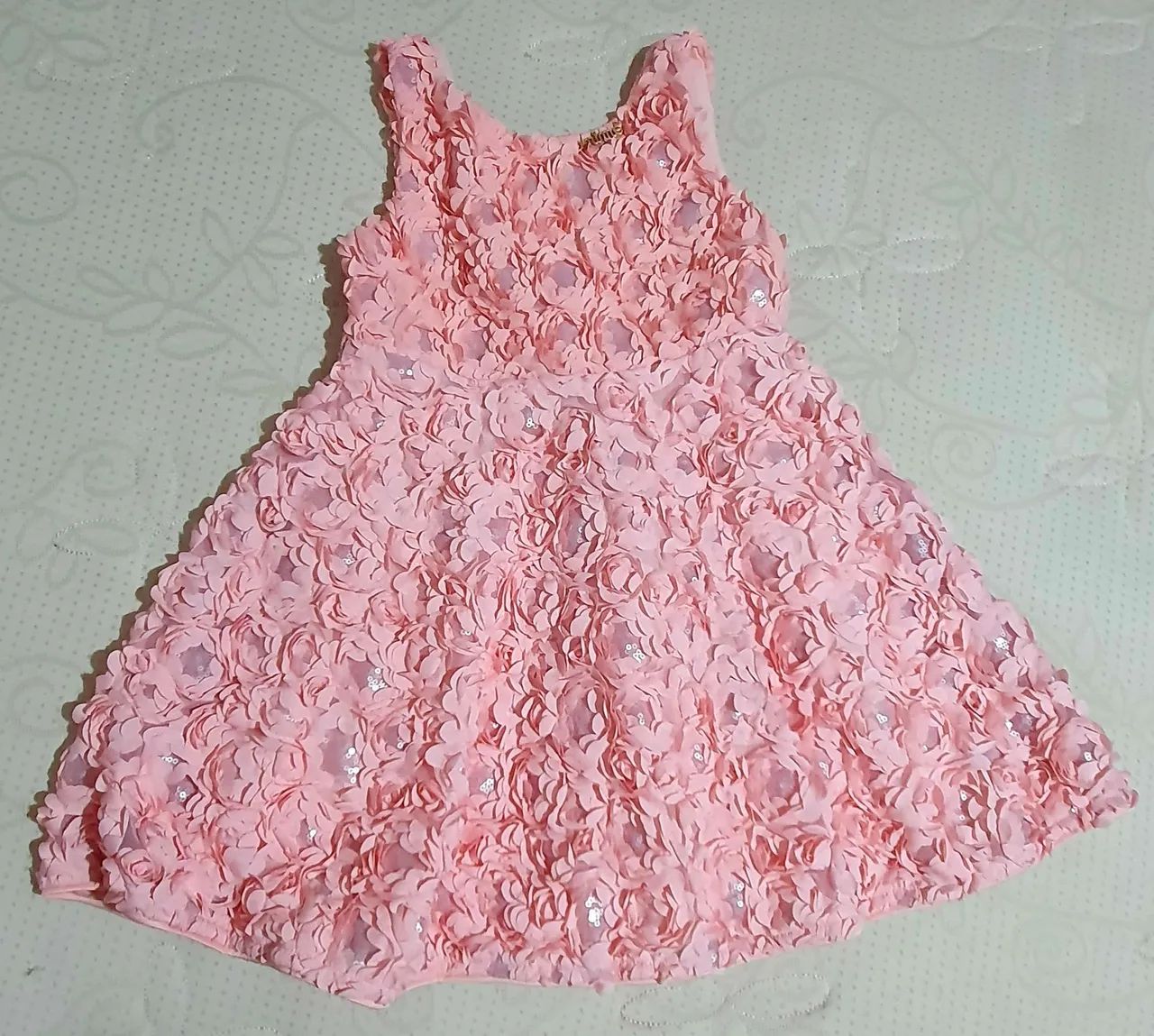 Vestido Infantil Rosa Animê com Detalhes Florais