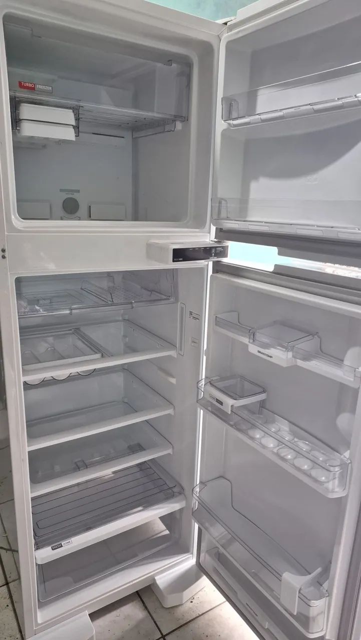 Geladeira Brastemp Frost free 375l - Foto 3