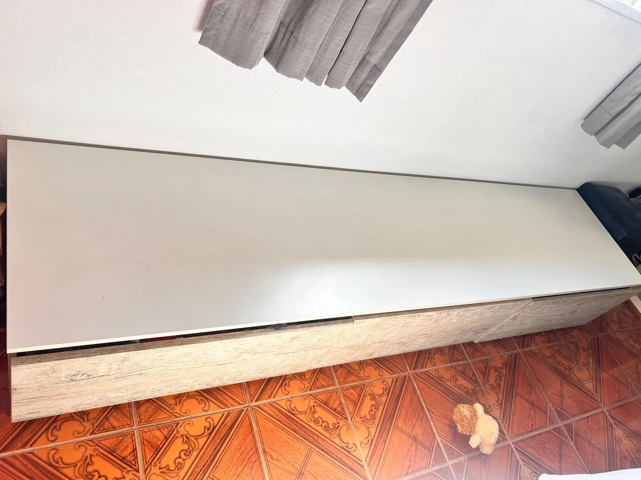 Movél expositor comercial branco e madeira - Foto 3