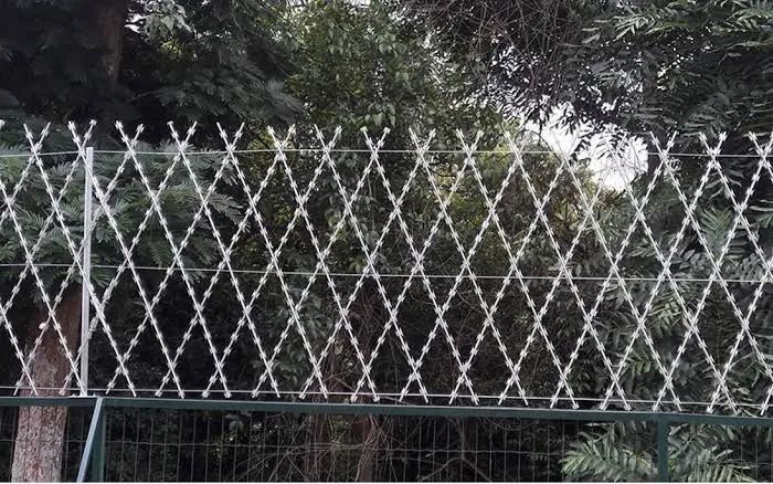 Tela laminada cerca cortante 1mt de altura  - Foto 2