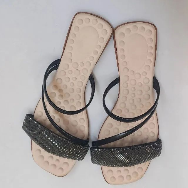 Rasteirinha detalhe de brilho