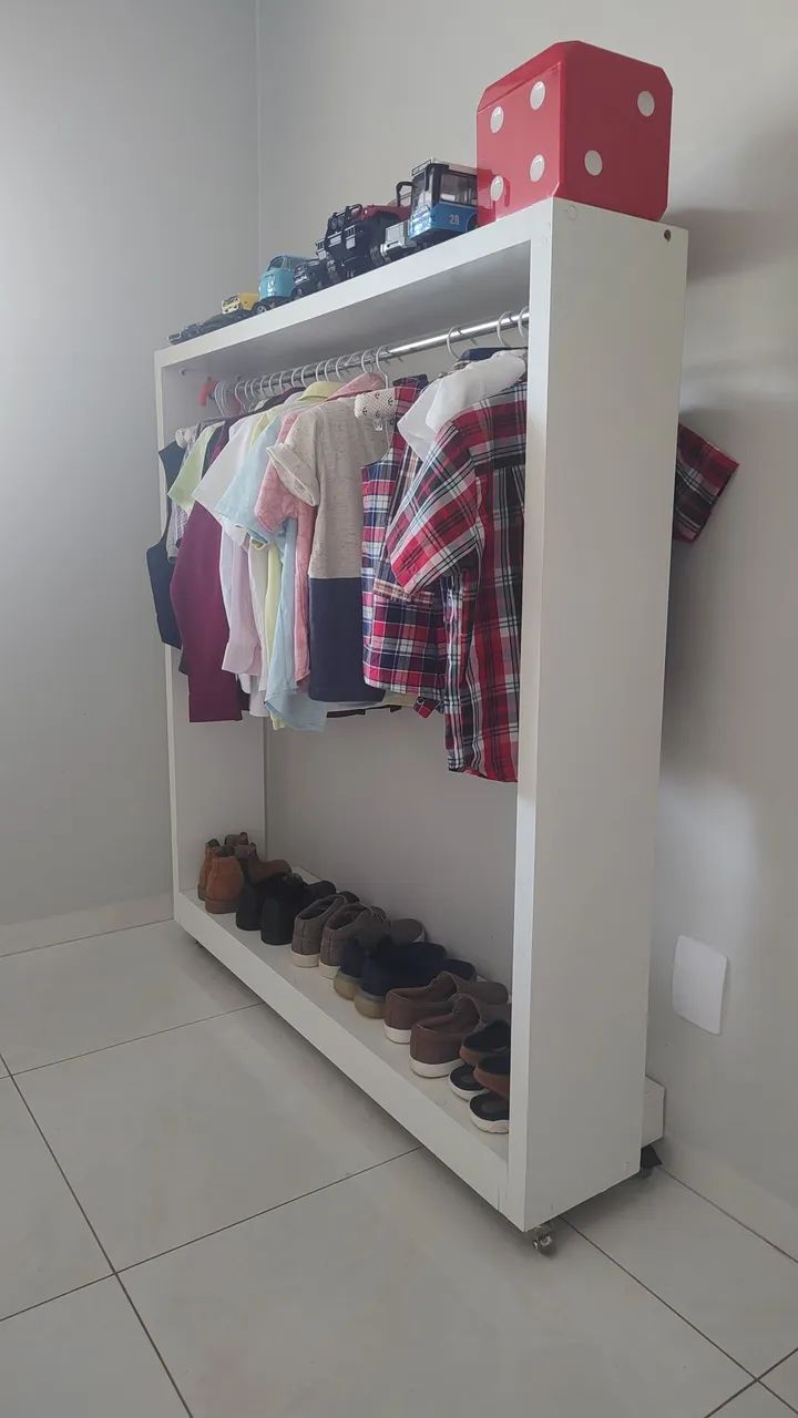 Cabideiro MDF p/ roupas infantis  - Foto 2