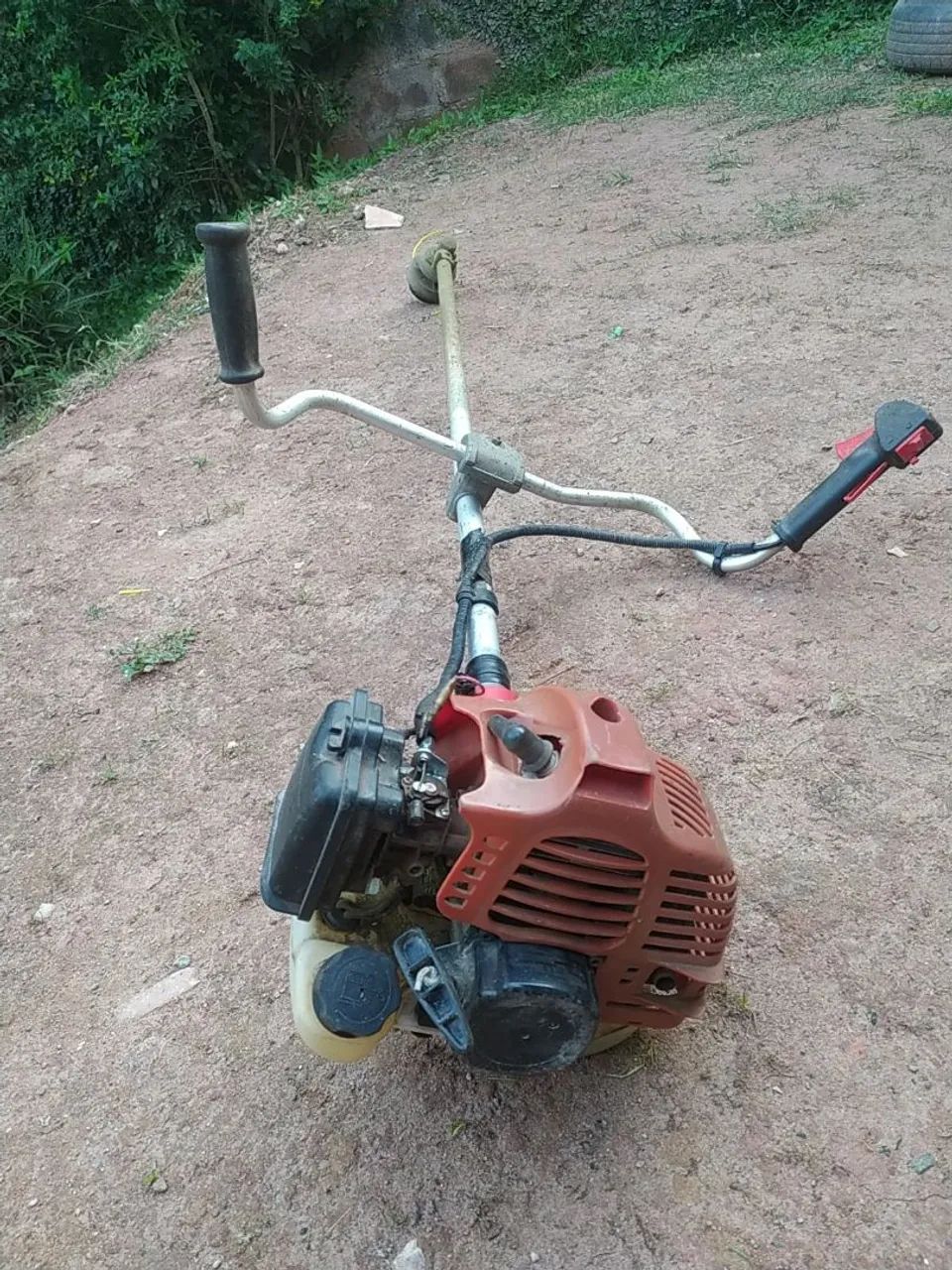 Roçadeira a Gasolina
