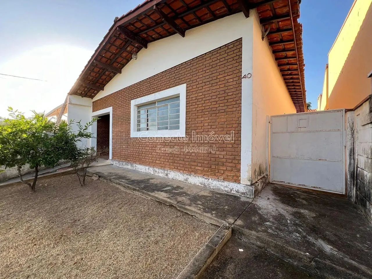 Casa à venda em ótimo bairro com 3 dormitórios sendo 1 suíte, Jaguariúna, SP