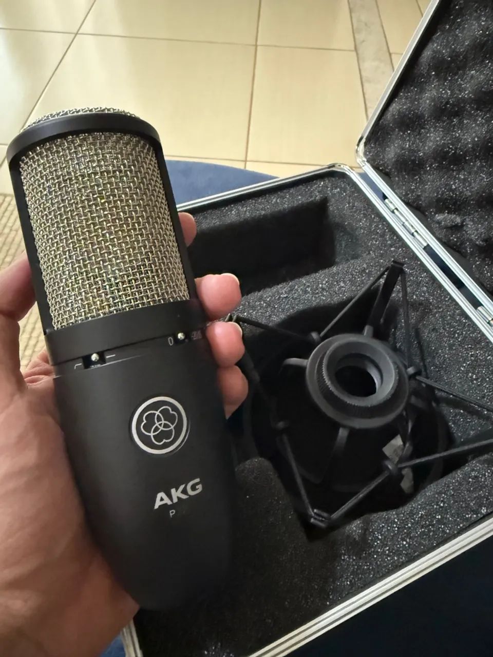Microfone Condensador AKG Perception 22064289672692482124