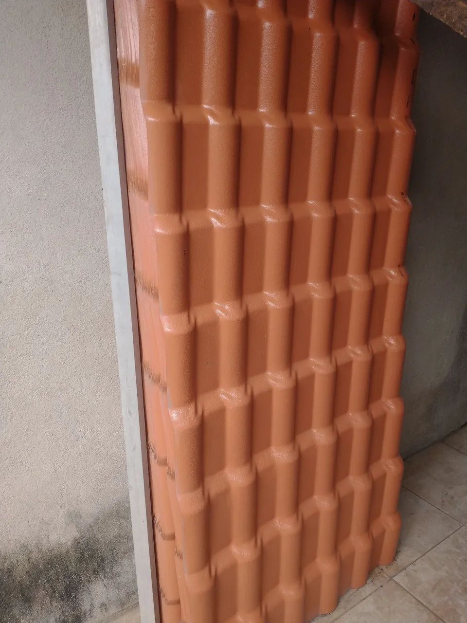 Telhas para construção Vendo TÁ BARATO é pra vender logo...  retirar no local
