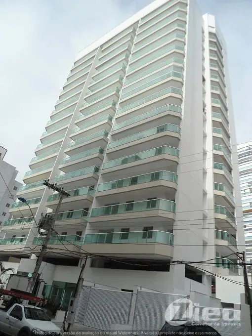 A meia quadra do mar na Praia de Beverly Hills, apartamento 3 Quartos suíte, varanda, 2 va