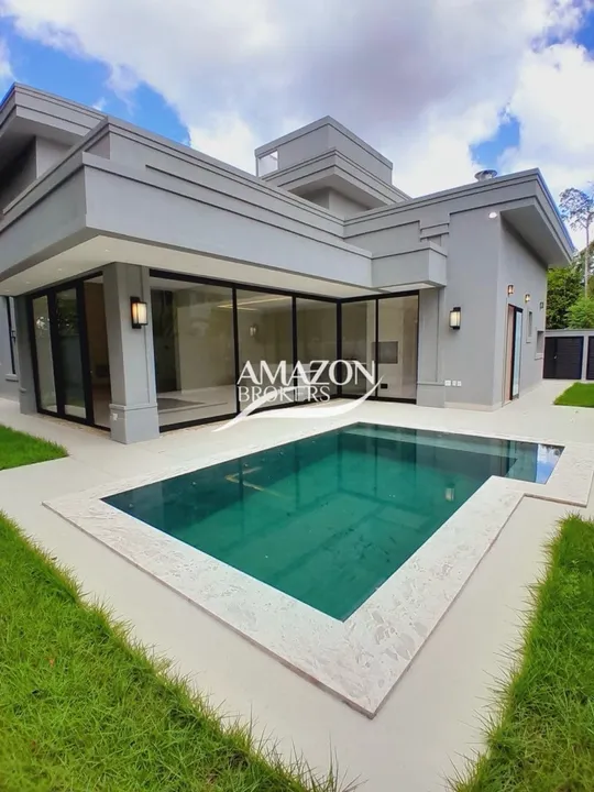 Cond. Alphaville 1 - 418,58 m2 - 03 suítes - 03 vagas - Casa Duplex na Ponta Negra - Vendo