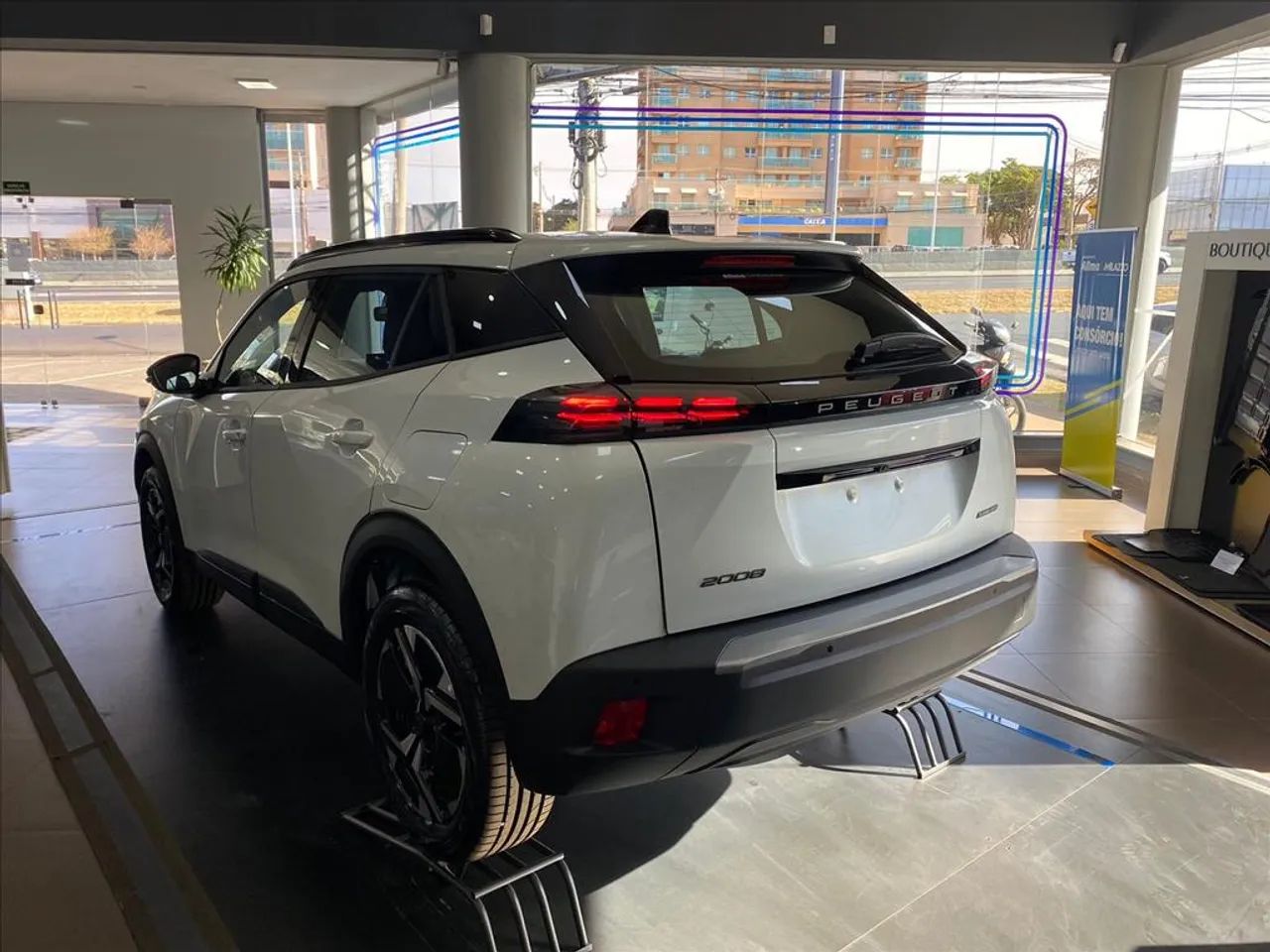 PEUGEOT 2008 1.0 TURBO 200 FLEX ACTIVE CVT - Foto 4
