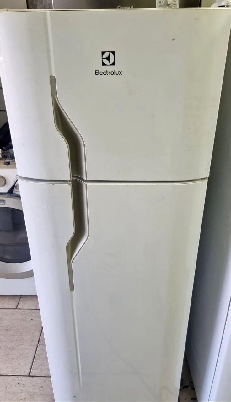 Geladeira com garantia  - Foto 5