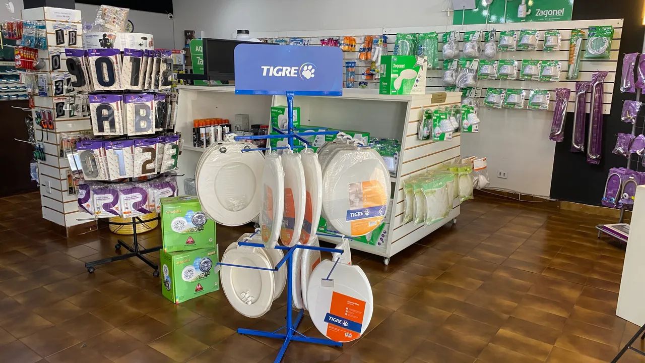 VENDE-SE LOJA DE MULTI UTILIDADES, FERRAMENTAS, MATERIAL ELÉTRICO E HIDRÁULICO - Foto 9