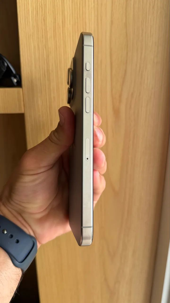 iPhone 15 Pro Max 256gb com seguro Apple - Foto 2