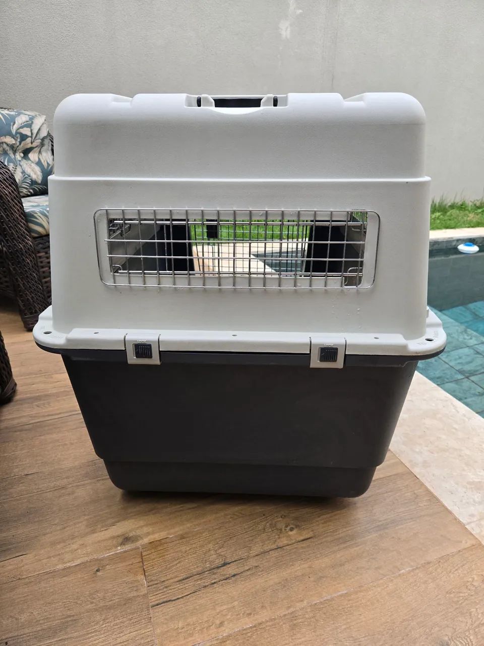 Vendo caixa transporte para cães e gatos 