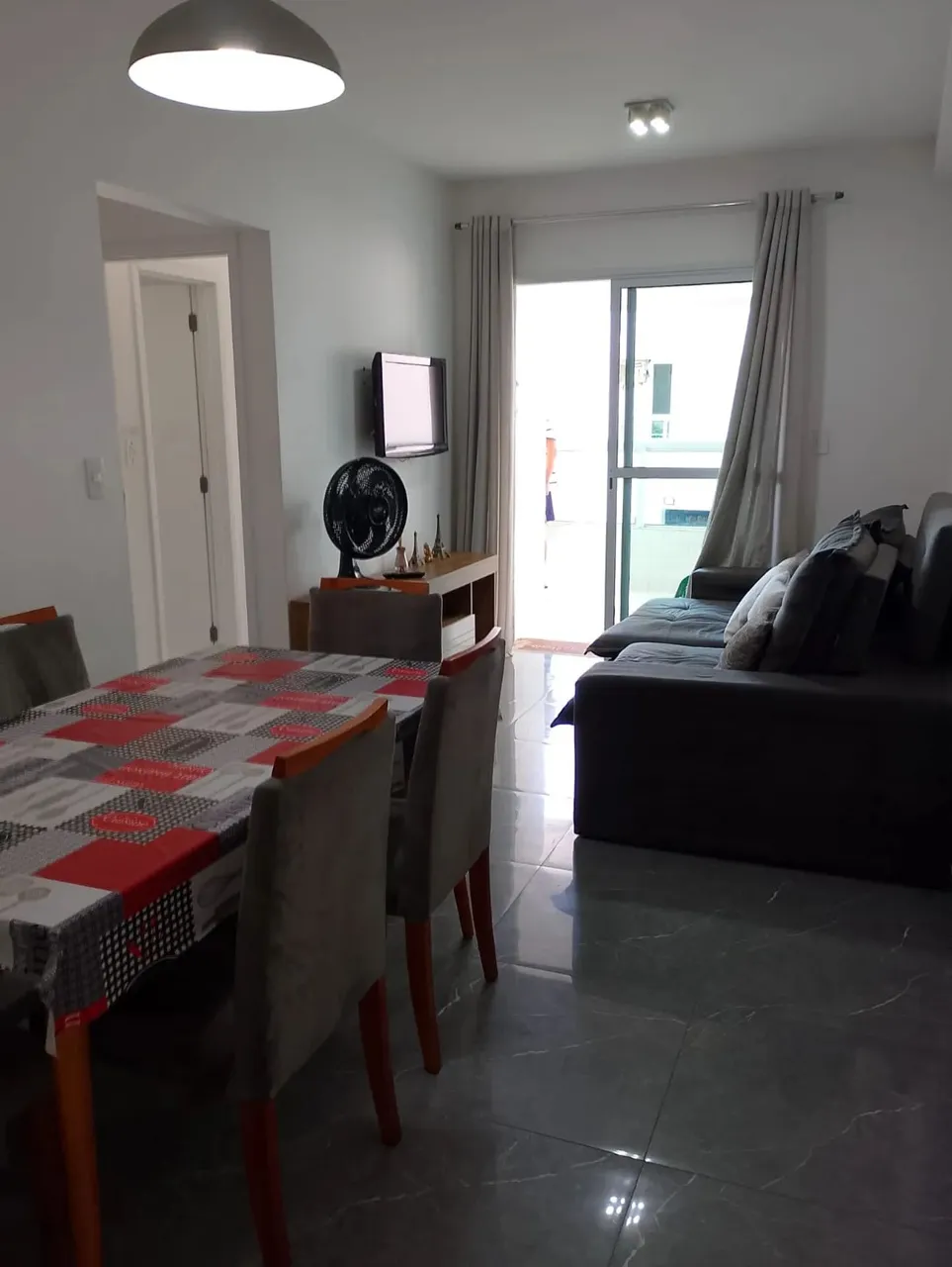 Apartamento à venda em Praia Grande-SP, bairro Ocian: 2 quartos, 1 suíte, 1 sala, 1 banhei