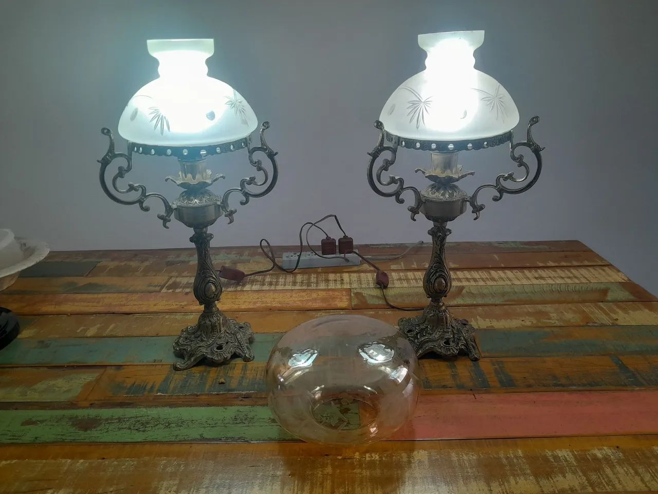 Par de Abajures Vintage em Bronze - Foto 5