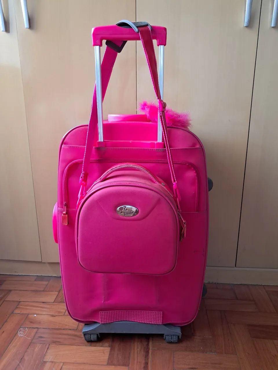 Conjunto de mala grande e Frasqueira Barbie rosa - Foto 3