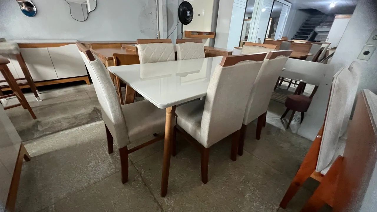 Mesa de Jantar Elegante com 6 Cadeiras madeira 