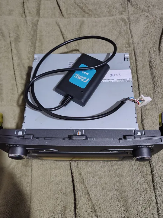 Aparelho de som automotivo com entrada USB e Bluetooth