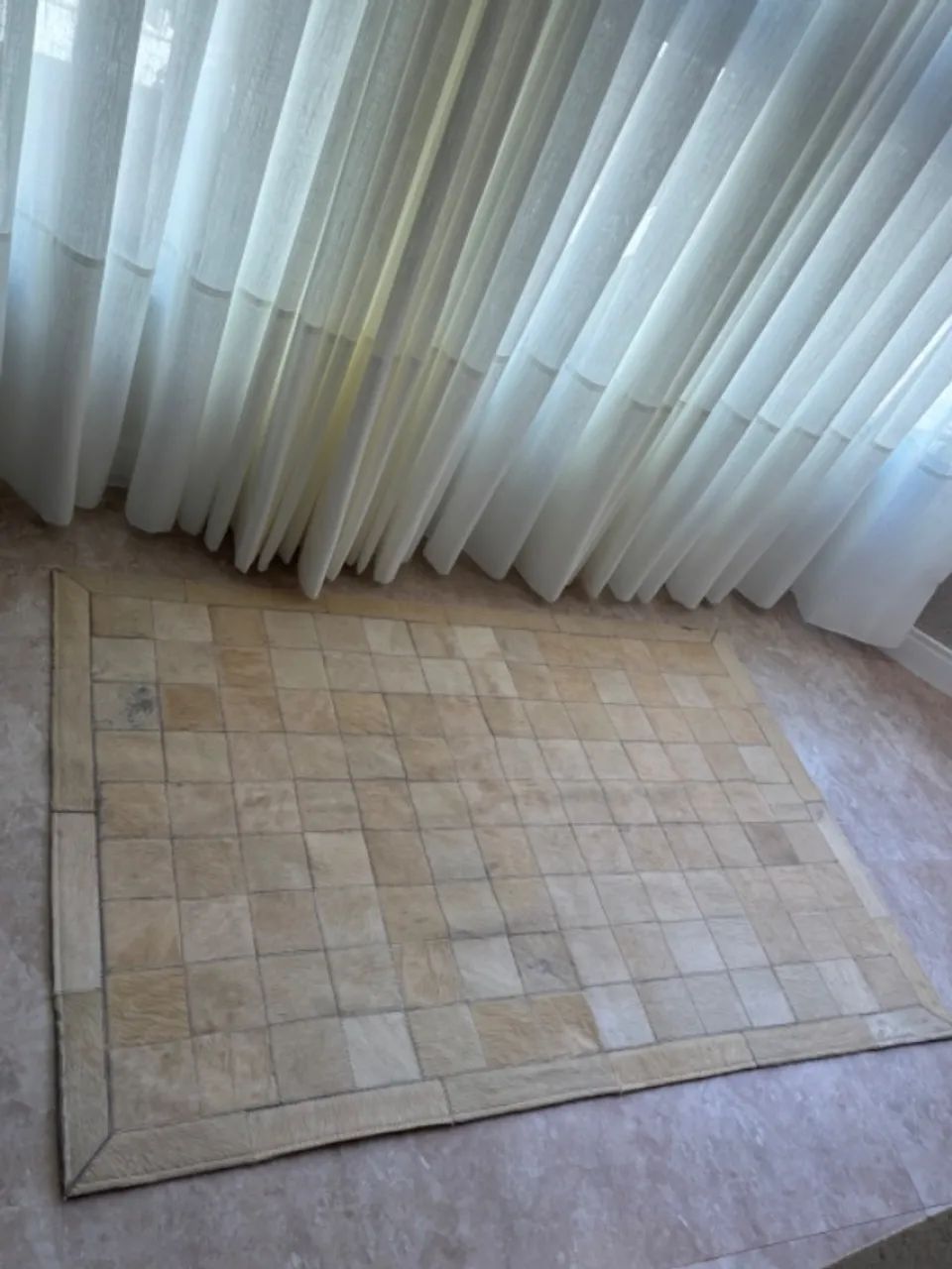 Tapete de couro bege - Foto 3