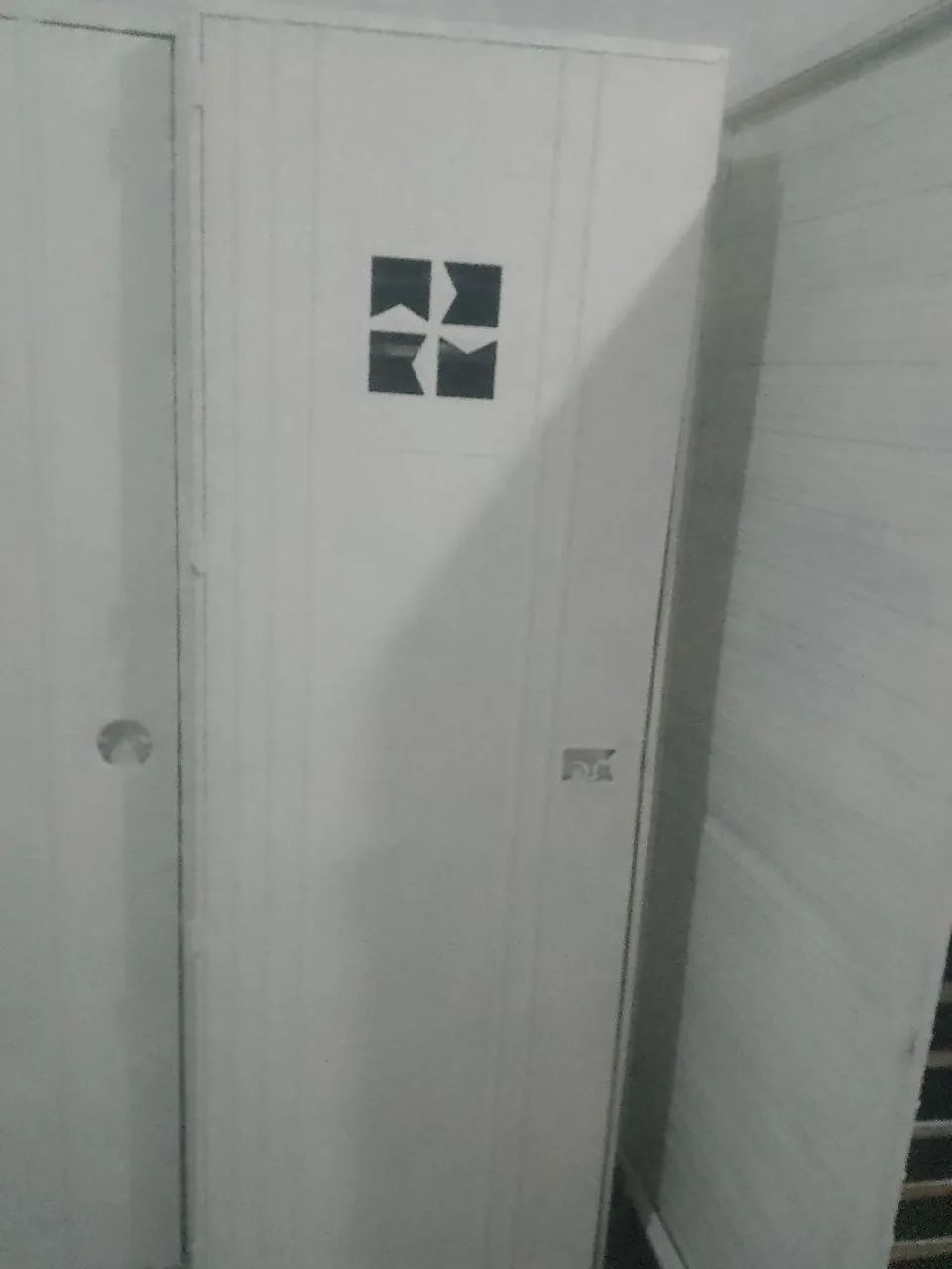 Armário e telas de pão completo  - Foto 2