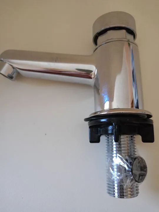 Torneira de Banheiro Cromada com temporizador 