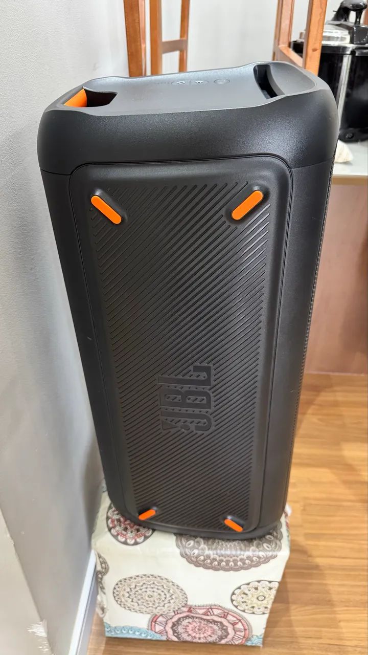 Caixa de som JBL PartyBox 300 - Aparelhos de Som - Engordadouro