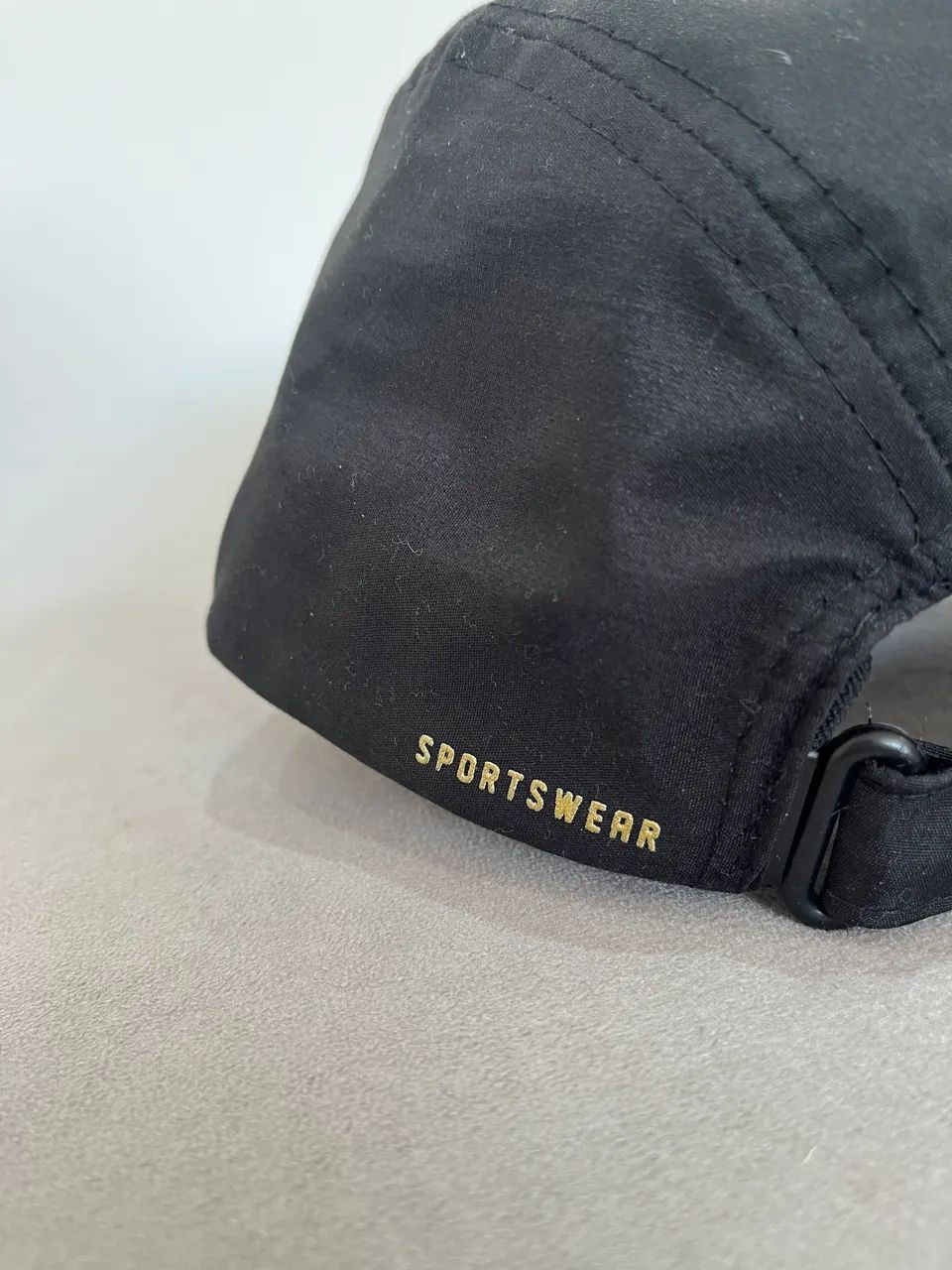 Boné Puma Dri-Fit Preto Logo Dourada  - Foto 4