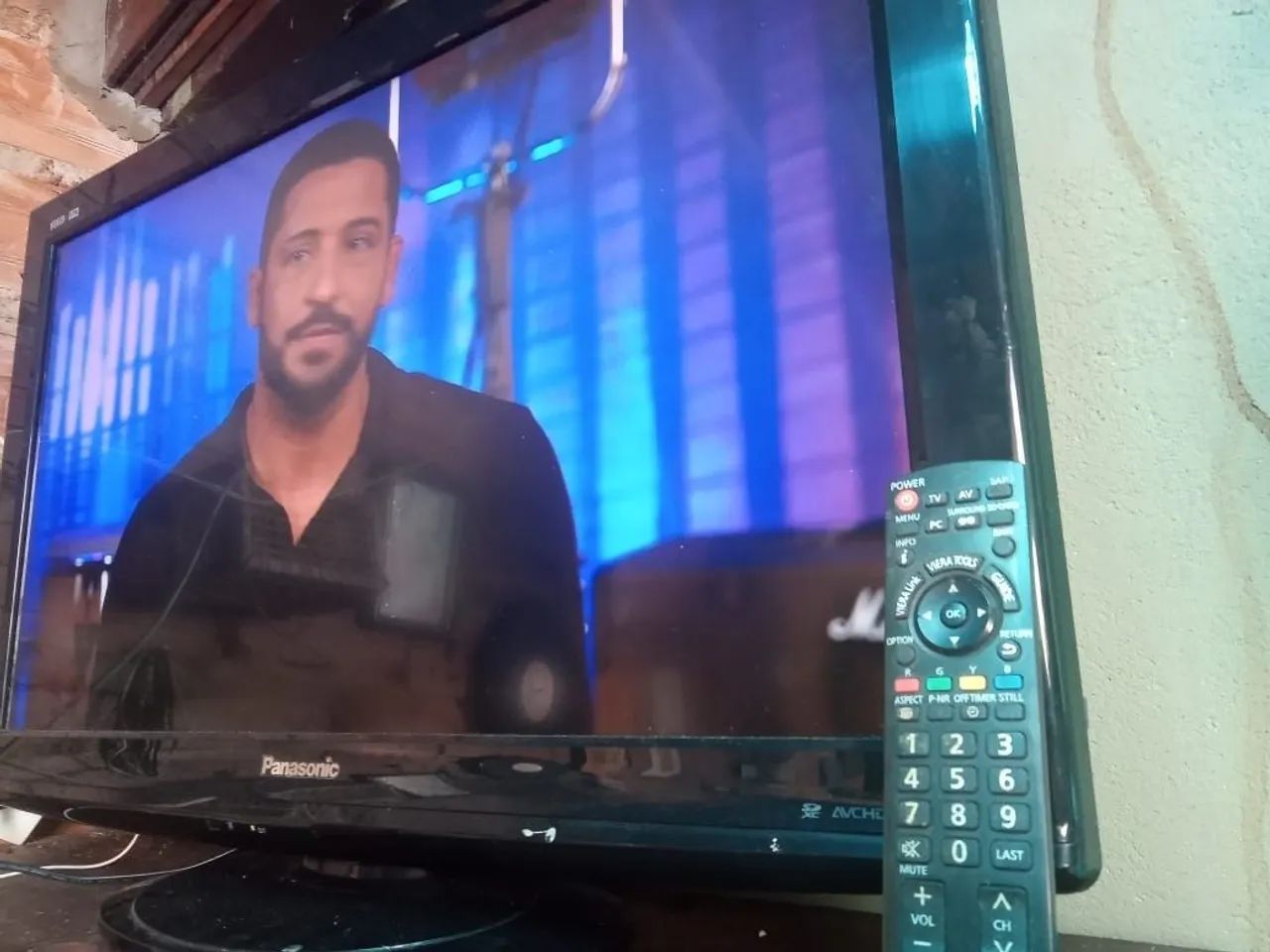 R$550 TV Panasonic 32"