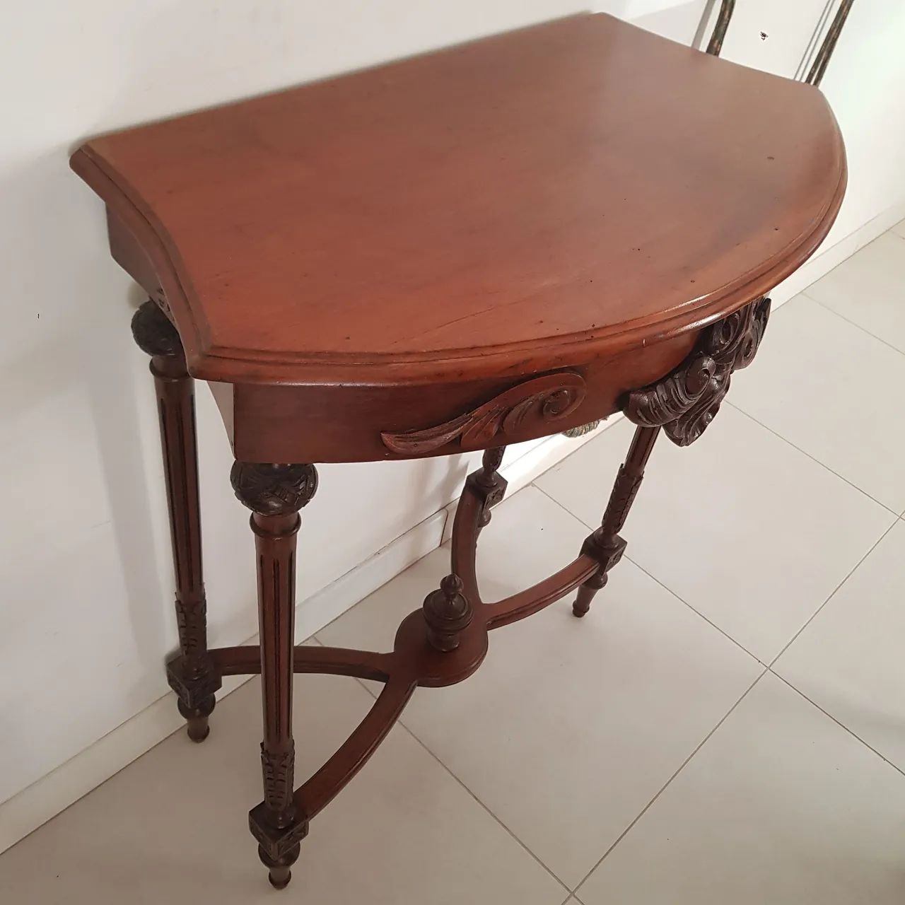 Aparador vintage - peça de antiguidade