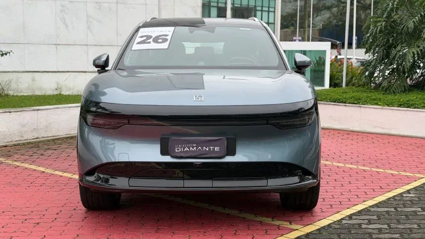 Zeekr 7X Flagship AWD, foto 3 de 15
