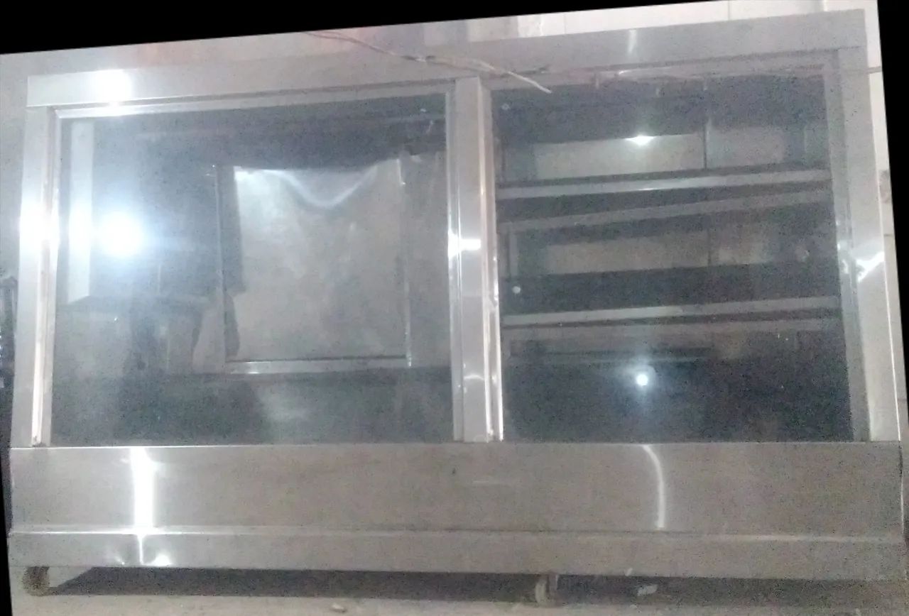 Balcão para açougue. Interior em bom estado. Funcionando.  - Foto 2