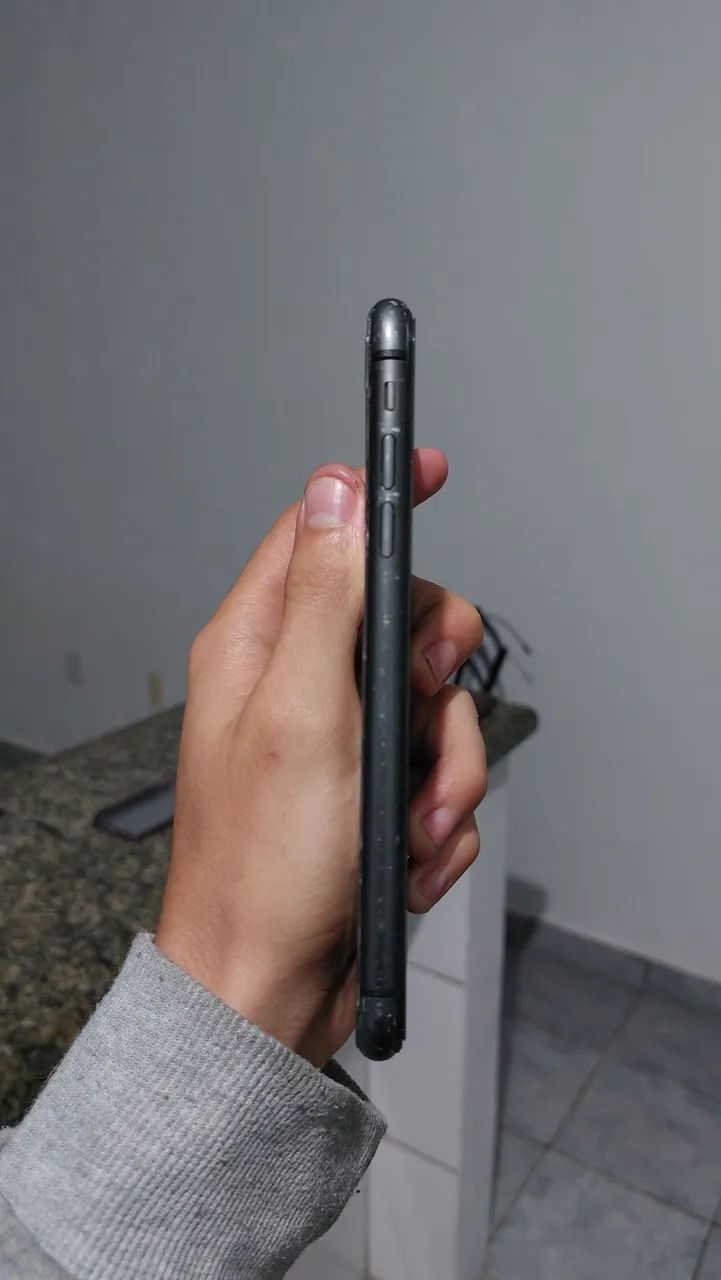 IPHONE 11 PRETO - Foto 3