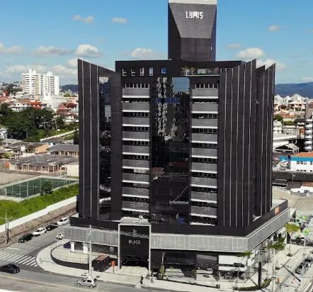 Sala comercial do Edifício Black, Estreito.