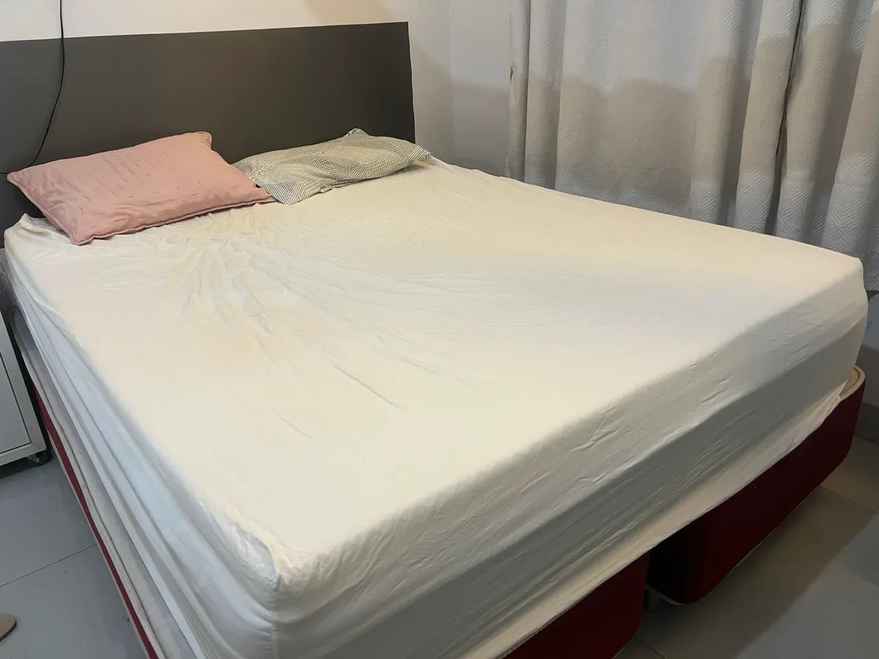 Cama queen magnética 