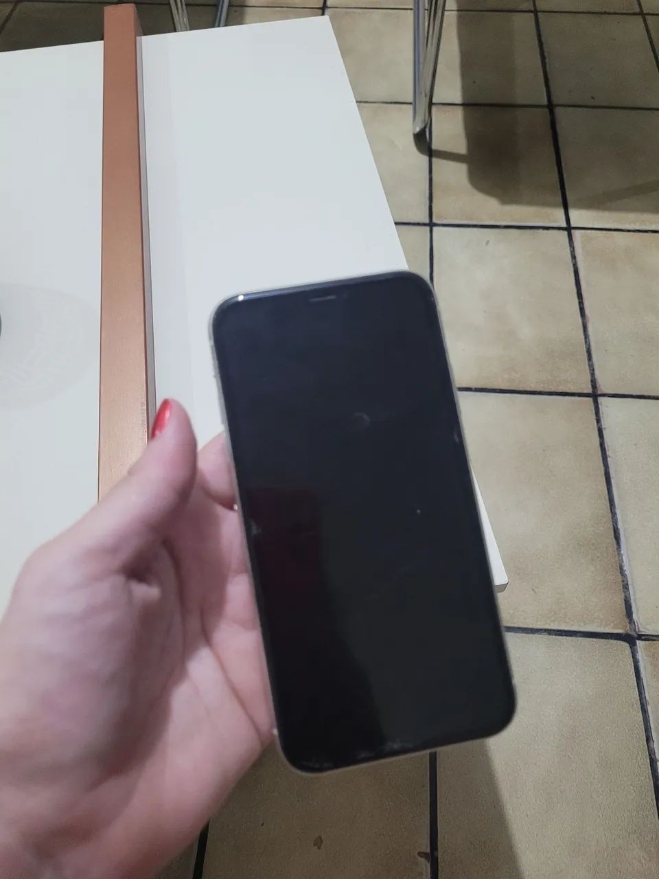 iPhone 11 Branco - 128gb - Foto 3
